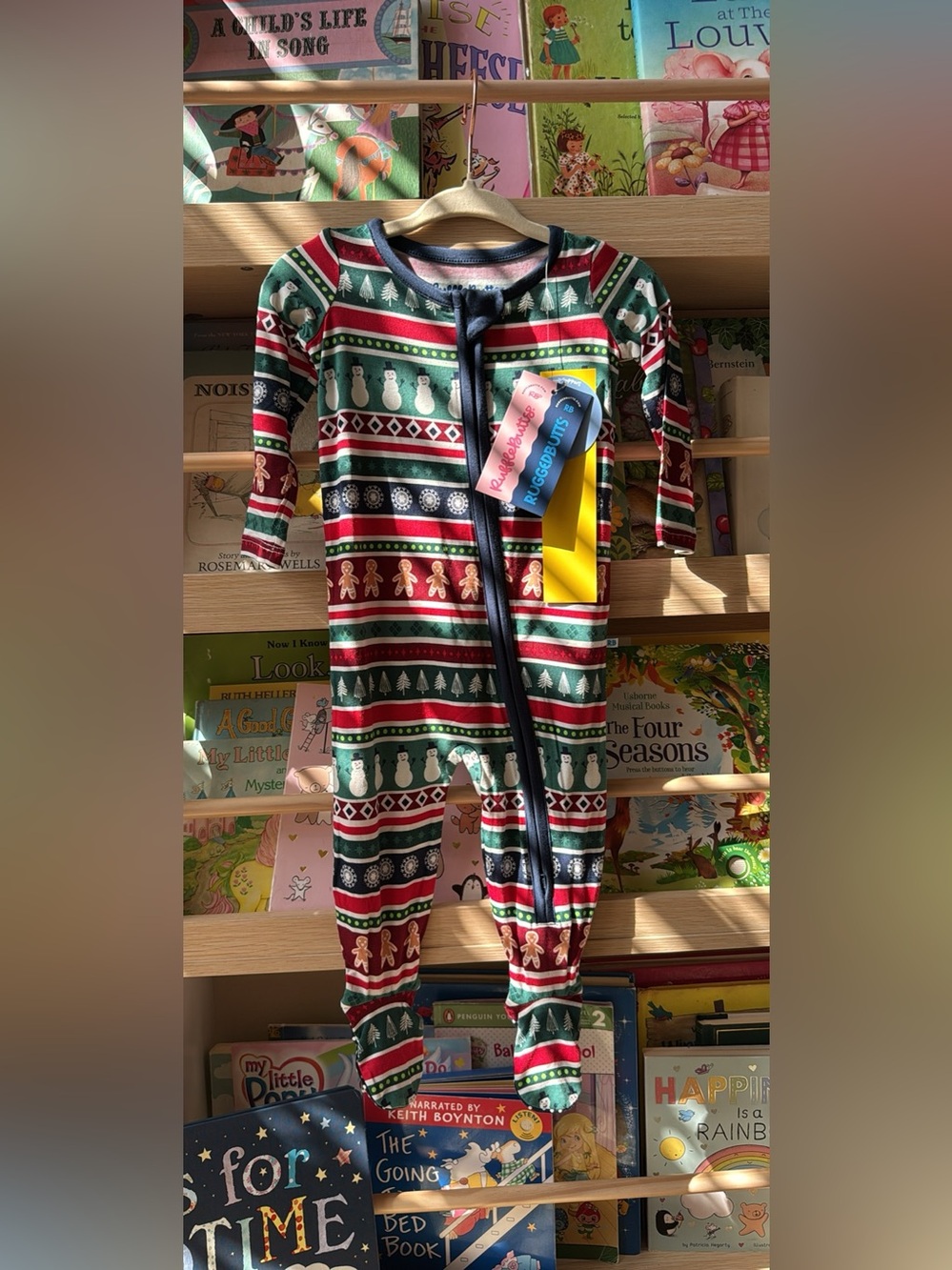 Ruggedbutts 3-6 month NWT Holiday One-Piece Pajamas in Red & Green